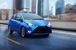 Pregled posodobljenega subkompaktnega kombilimuzinskega modela Toyota Yaris fotografija 11
