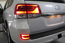 Toyota Land Cruiser 200 2007–2021 Zadnje meglenke 2016+ (LED) fotografija 2