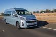 Pregled nove generacije minibusa Toyota Hiace fotografija 2