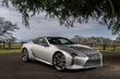 Pregled visokozmogljivega kupeja Lexus LC500 fotografija 13