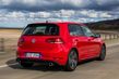 Pregled športnega kombilimuzinskega vozila Volkswagen Golf GTI fotografija 9
