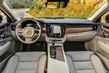 Pregled polno velikega karavana Volvo V90 fotografija 10