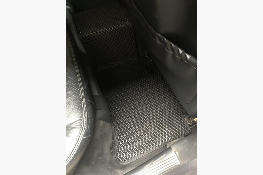 Mercedes E-class W211 2002–2009 EVA avtomobilske preproge (črne) Fotografija 6
