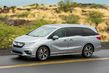 Pregled osemsedežnega polnovelikostnega enoprostorca Honda Odyssey fotografija 5