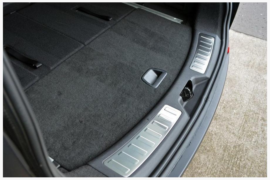 Land Rover Discovery Sport 2014– Zaščitne letve zadnjih pragov (2 kosa, nerjaveče jeklo) Image