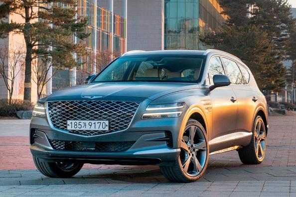 Pregled premium križanca Genesis GV80