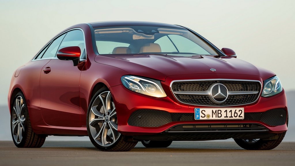 Pregled srednje velikega kupeja Mercedes-Benz E-Class Coupe