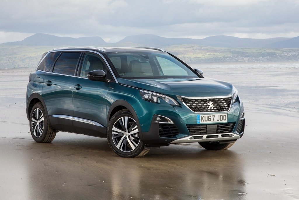 Druga generacija križanca Peugeot 5008