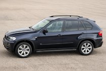 BMW X5 E70 2007–2013 Bočne stopnice Allmond Black (2 kos, aluminij) fotografija 1