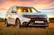 Pregled križanca Mitsubishi Outlander fotografija 1