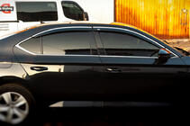 Skoda Superb 2015–2024 Deflektorji oken s kromirano letvijo SD (4 kosi, Niken) fotografija 3