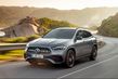 Pregled premium kompaktnega križanca Mercedes-Benz GLA-Class fotografija 1