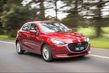 Prenovljena subkompaktna kombilimuzina Mazda 2 fotografija 2
