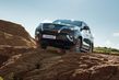 Pregled terenskega vozila Toyota Fortuner s šasijo na okvirju fotografija 3