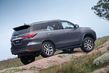 Pregled terenskega vozila Toyota Fortuner s šasijo na okvirju fotografija 5