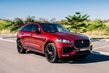 Srednje velik premijski križanec Jaguar F-Pace fotografija 3