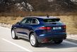 Srednje velik premijski križanec Jaguar F-Pace fotografija 8