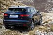 Srednje velik premijski križanec Jaguar F-Pace fotografija 5