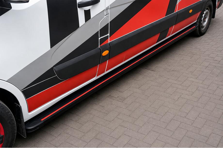 Opel Movano 2010–2021 Bočne stopnice Maya Red (2 kos, aluminij) Srednja medosna razdalja Image