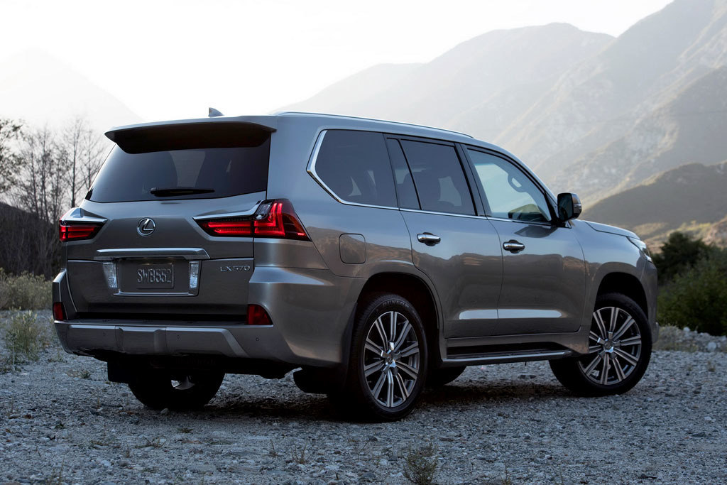 Premium štirikolesno gnani SUV Lexus LX