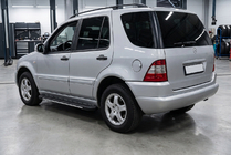Mercedes ML W163 1997–2005 Stranske stopnice Bosphorus Grey (2 kos., aluminij) fotografija 1