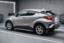 Toyota C-HR 2016–2023 Stranske stopnice Maydos V2 (2 kosa, aluminij) fotografija 1