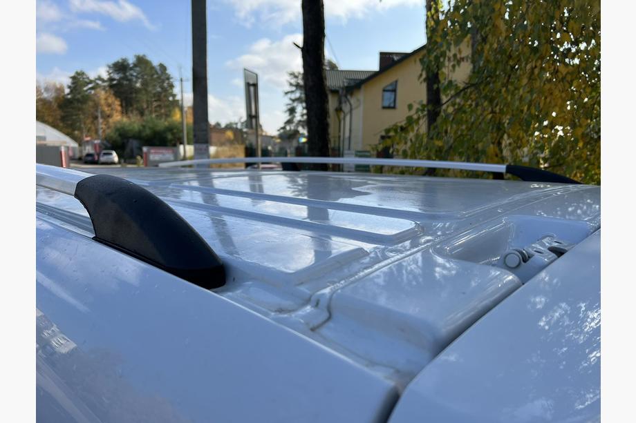 Mercedes Vito/V-razred W447 2014– Kromirane strešne vzdolžne letve DDU (plastične noge) Kratka medosna razdalja (SHORT) Fotografija 3
