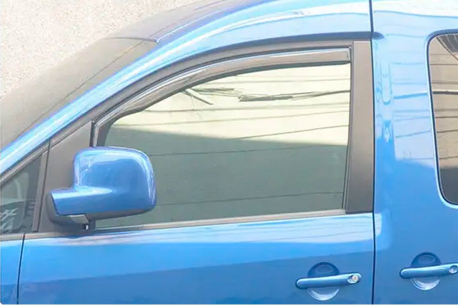 Fiat Doblo I 2001–2005 Vstavljivi deflektorji za okna (2 kos, HIC) Fotografija 5