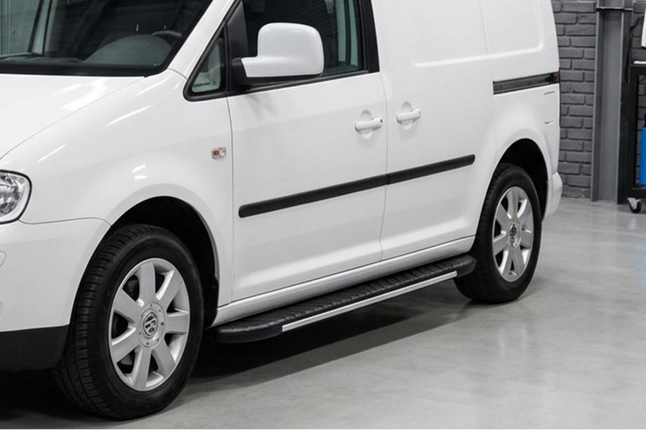 Volkswagen Caddy 2010–2015 Stranske stopnice Bosphorus Grey (2 kos., aluminij) Maxi medosna razdalja Image