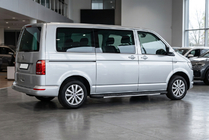 Volkswagen T6 2015–2024 Stranske stopnice Bosphorus Grey (2 kos., aluminij) Kratka medosna razdalja fotografija 1