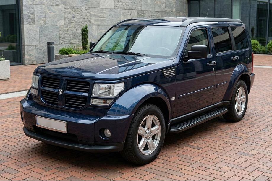 Dodge Nitro 2006–2011 Stranski pragovi Tayga Black (2 kosa, aluminij) Image