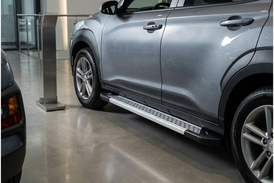 Hyundai Kona 2017–2023 Bočne stopnice New Vision Grey (2 kos, aluminij) Image