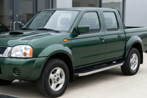 Nissan NP300 1999–2015 Stranske stopnice BlackLine (2 kos, aluminij) fotografija 1