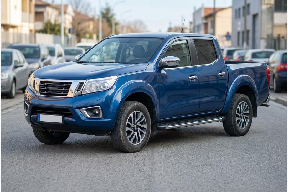 Nissan Navara/NP300 2016– BlackLine bočne stopnice (2 kos, aluminij) Image