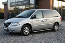 Chrysler Voyager 2001–2007 Stranske stopnice BlackLine (2 kos, aluminij) fotografija 1