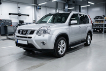 Nissan X-trail T31 2007–2014 Stranske stopnice BlackLine (2 kos, aluminij) fotografija 1