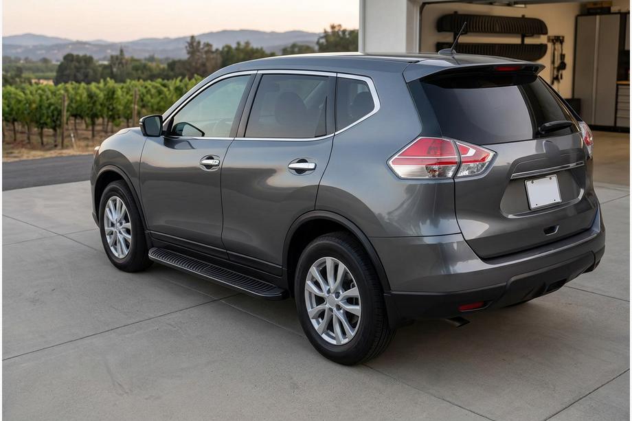 Nissan X-trail T32/Rogue 2014–2021 Stranski pragovi Tayga Black (2 kosa, aluminij) Fotografija 1