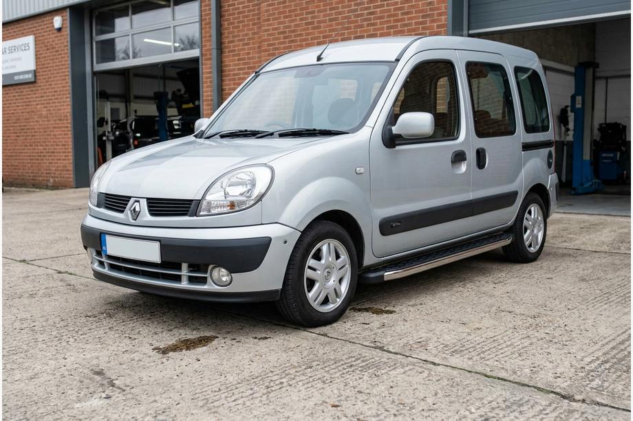 Renault Kangoo 1998–2008 Stranske stopnice BlackLine (2 kos, aluminij) Image