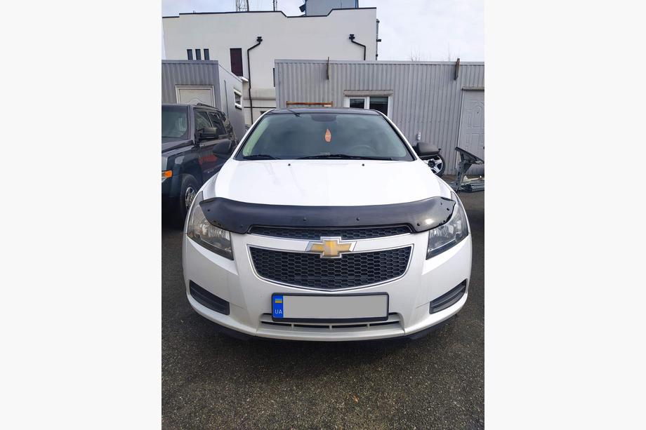Chevrolet Cruze 2009–2015 Deflektor pokrova motorja (Eurocap) Image