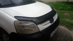 Peugeot Partner 1996–2008 Deflektor pokrova motorja Eurocap (2003-2008) fotografija 1