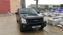 Isuzu D-Max 2002–2011 Deflektor pokrova motorja 2006-2011 (EuroCap) fotografija 2
