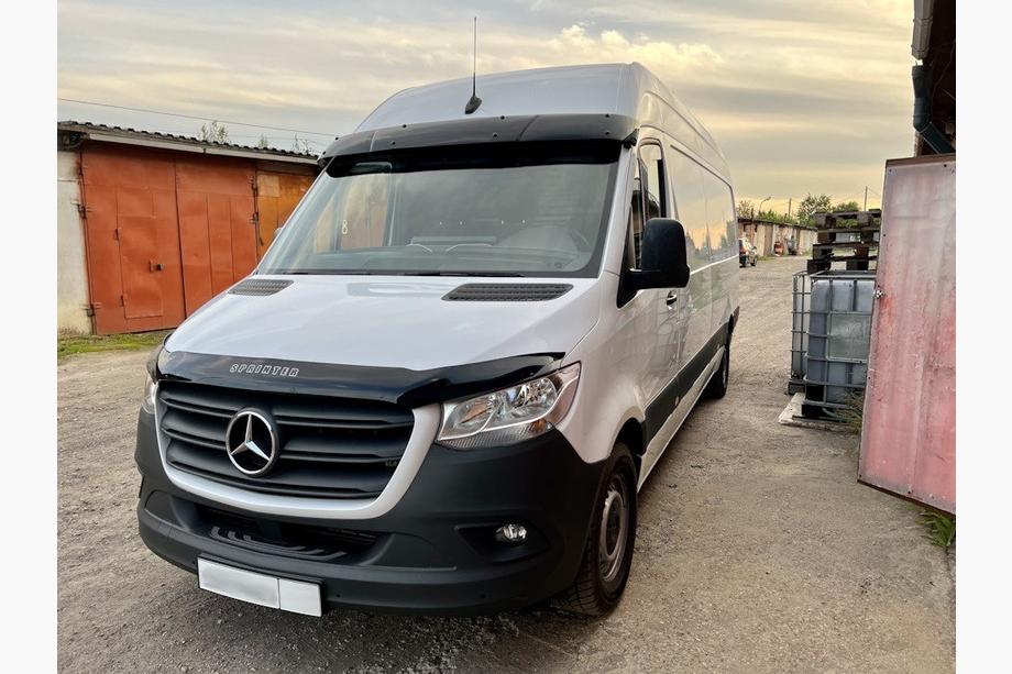 Mercedes Sprinter W907/W910 2018– Vizir na vetrobransko steklo (črn sijaj, 5 mm) Fotografija 3