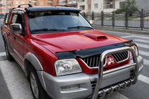 Mitsubishi L200 1996–2006 Deflektor pokrova motorja (EuroCap) fotografija 1