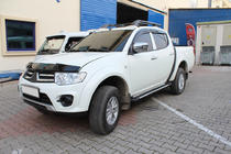 Mitsubishi L200 2006–2015 Deflektor pokrova motorja (EuroCap) fotografija 4