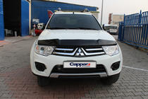 Mitsubishi L200 2006–2015 Deflektor pokrova motorja (EuroCap) fotografija 2