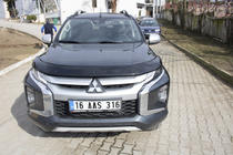 Mitsubishi L200 2015–2024 Deflektor pokrova motorja (2019+, EuroCap) fotografija 17