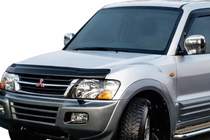 Mitsubishi Pajero Wagon III 1999–2006 Deflektor pokrova motorja (EuroCap) fotografija 1