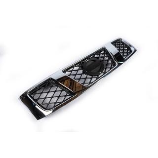 Sprednja maska (2004-2008) Nissan Patrol Y61 1997–2011 fotografija 3