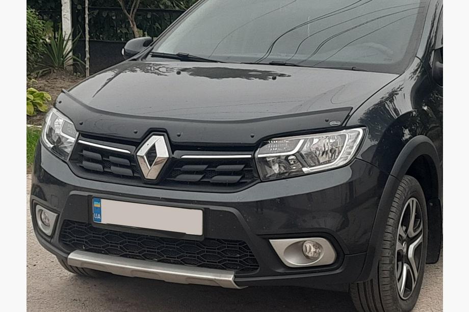 Renault Sandero 2013–2022 Deflektor pokrova motorja (EuroCap) Fotografija 5