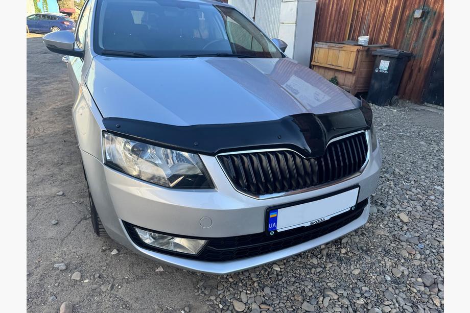 Skoda Octavia III A7 2013–2019 Deflektor pokrova motorja 2013-2017 (EuroCap) Fotografija 3